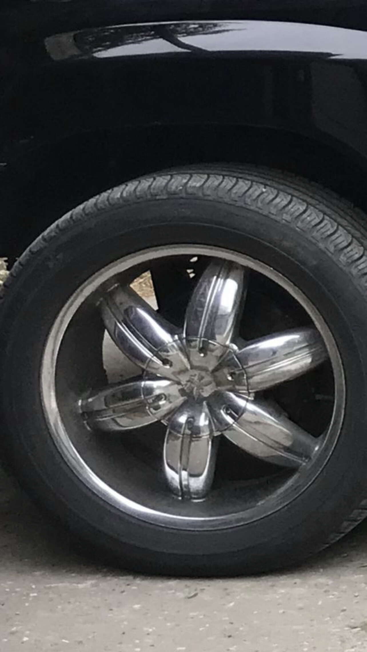 Необходимо смоделировать заглушку колесного диска для 3D печати