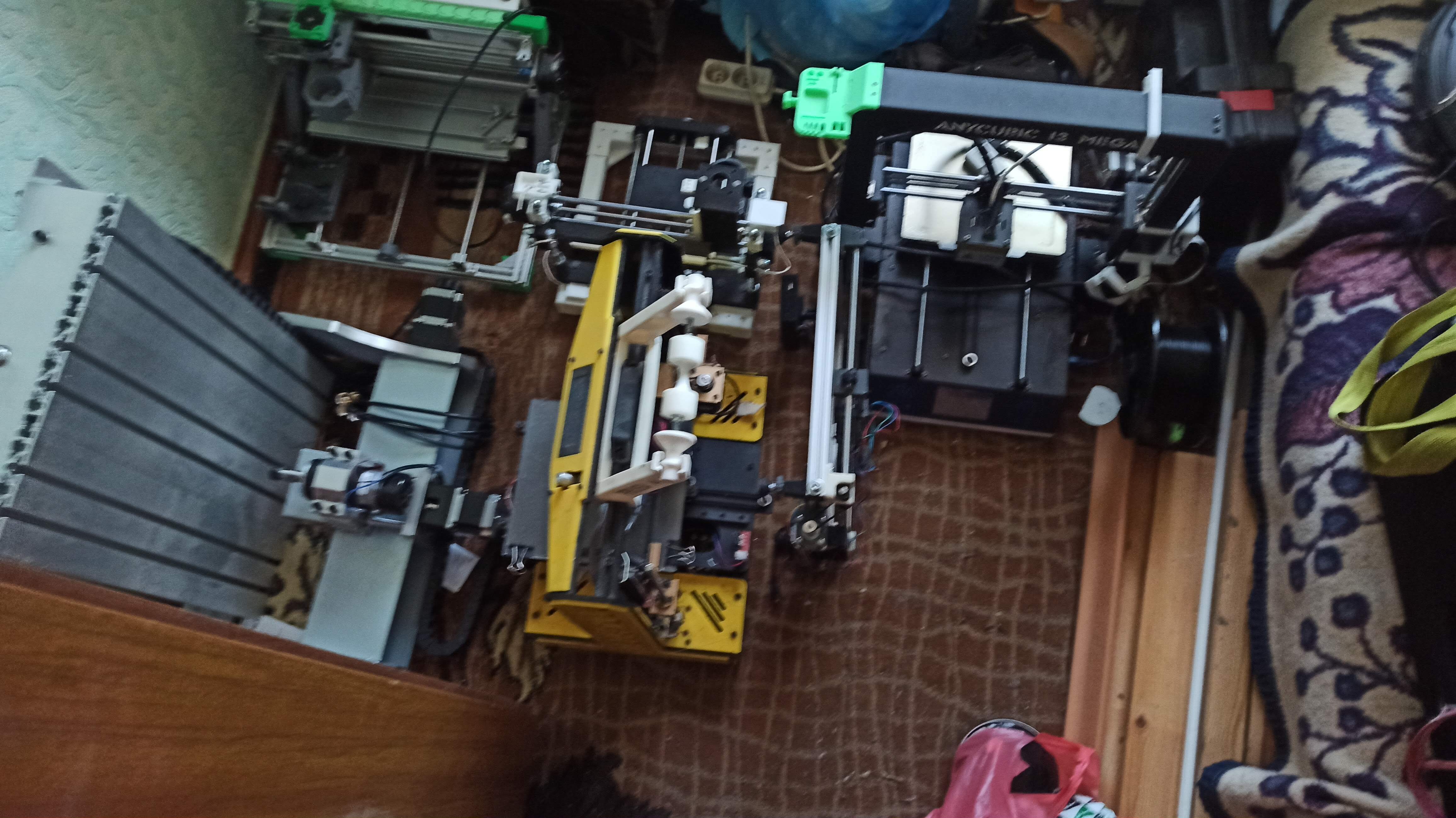 Много всякого для 3D печати. Комплектующие, расходники, станки.