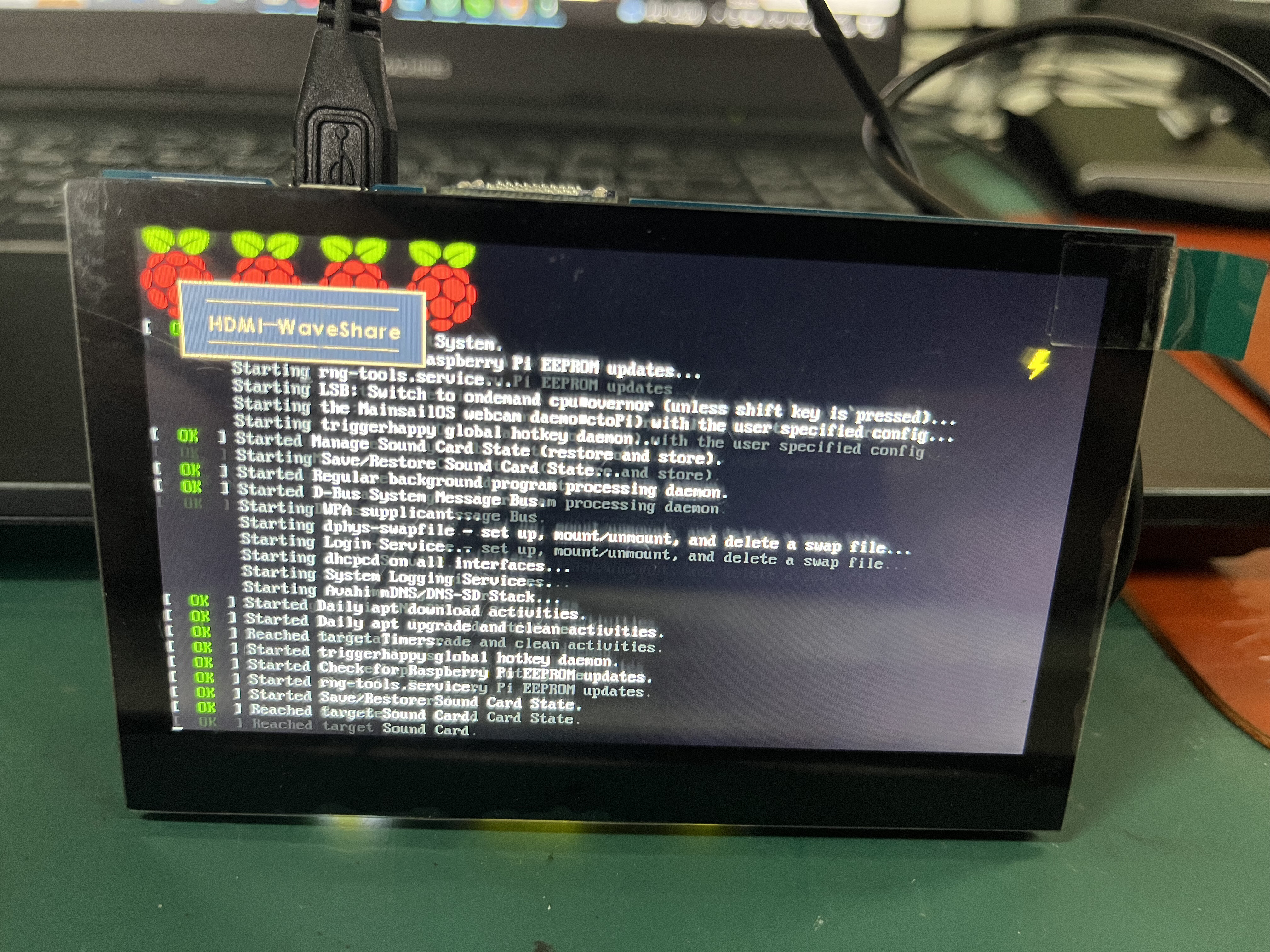 Raspberry pi 3 b + 4,3" HDMI LCD