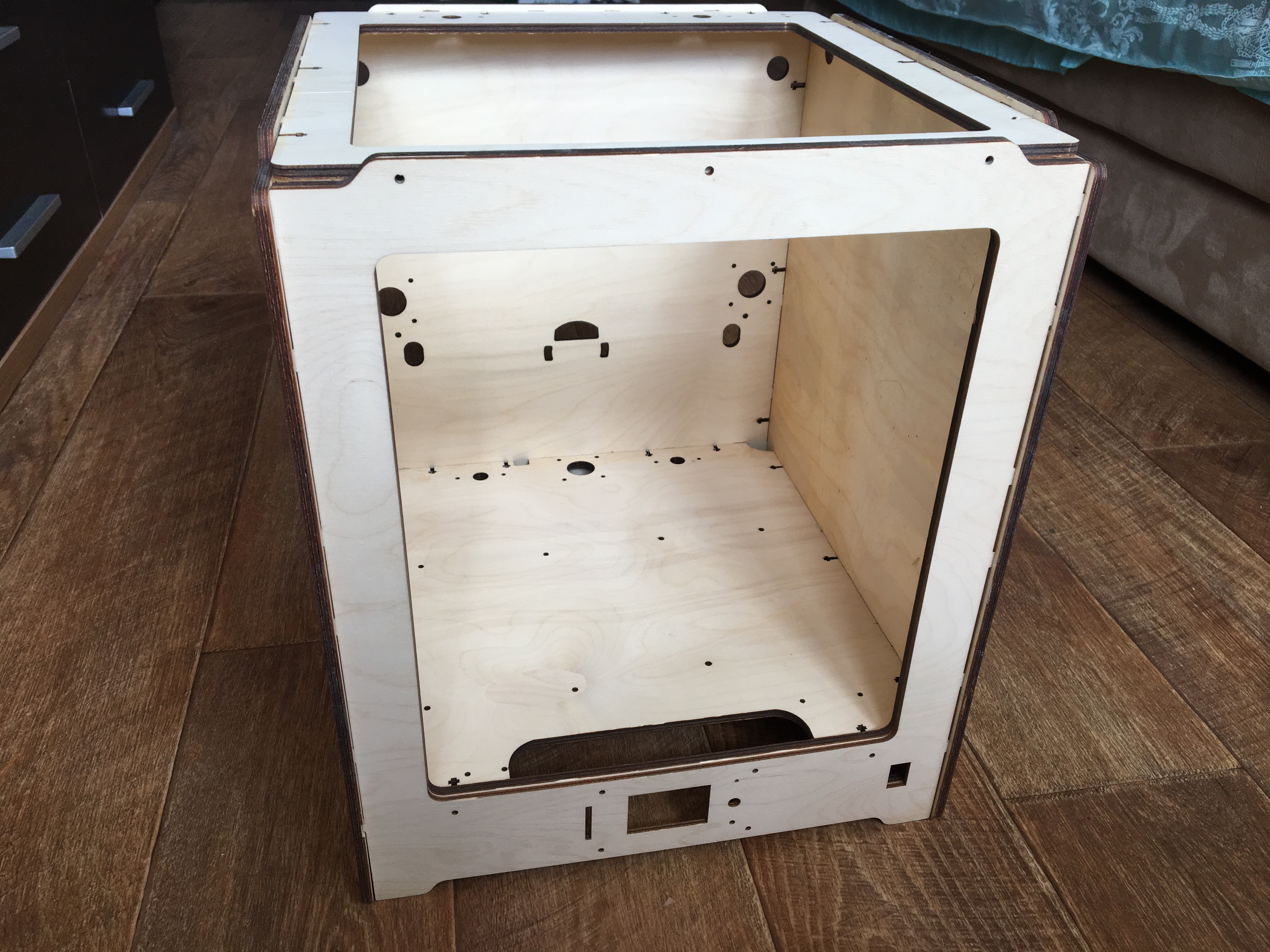 Продам корпус для Ultimaker Plastmaska