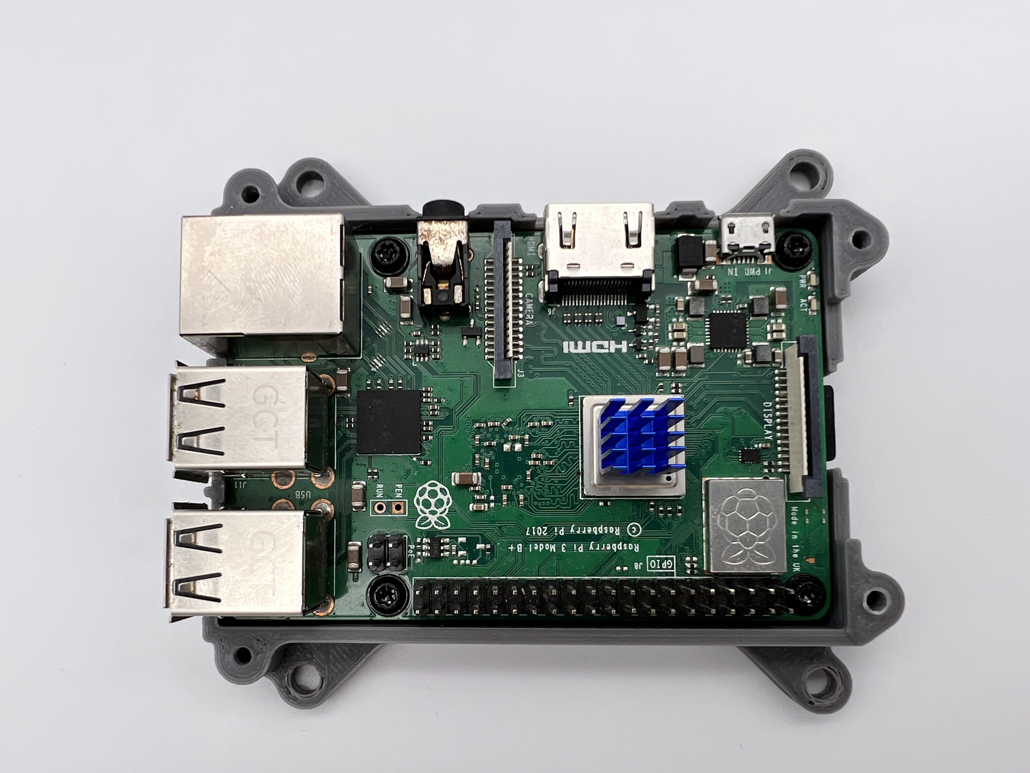 Продам raspberry pi 3b+