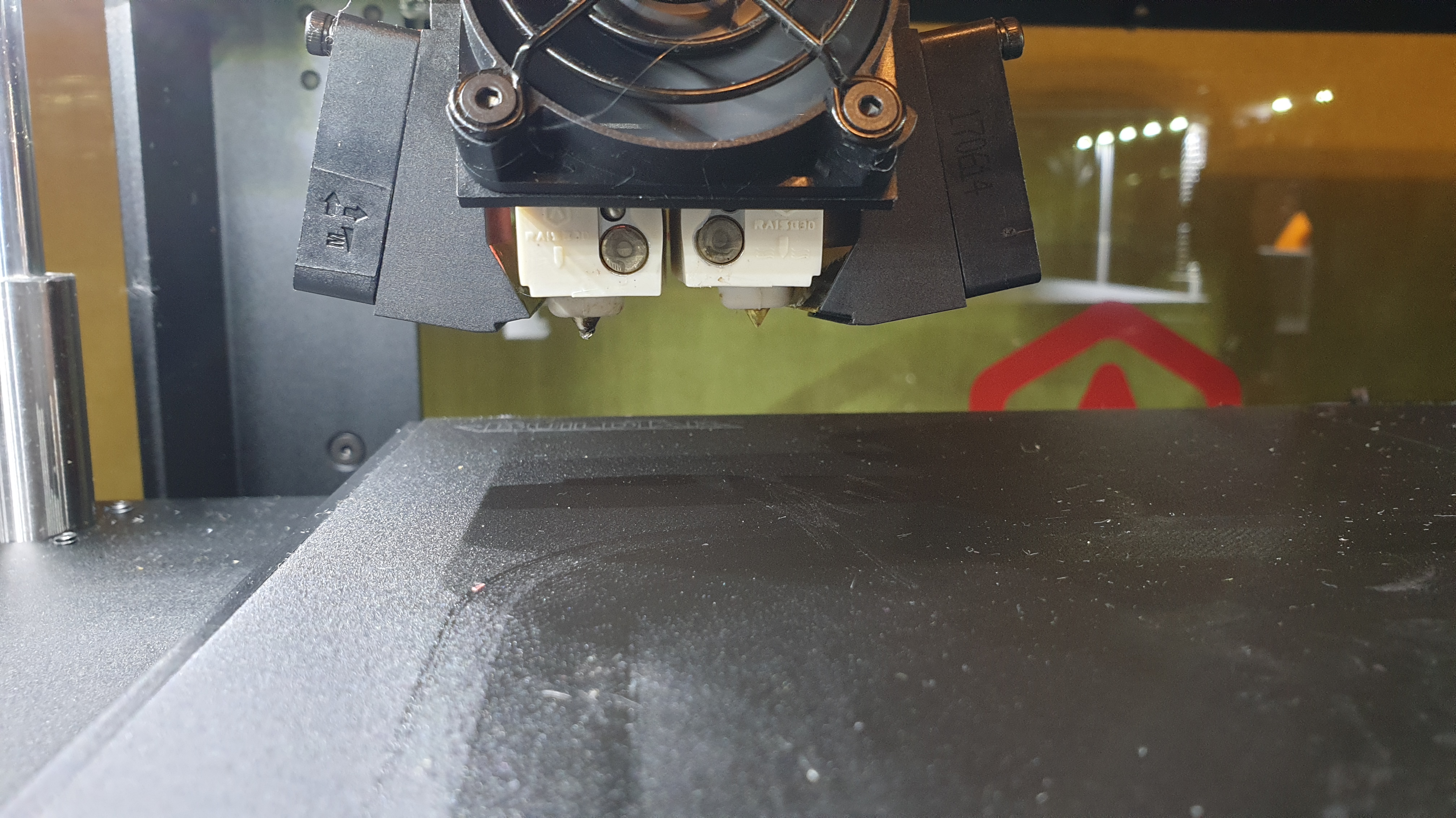 Продаю Raise3D Pro2