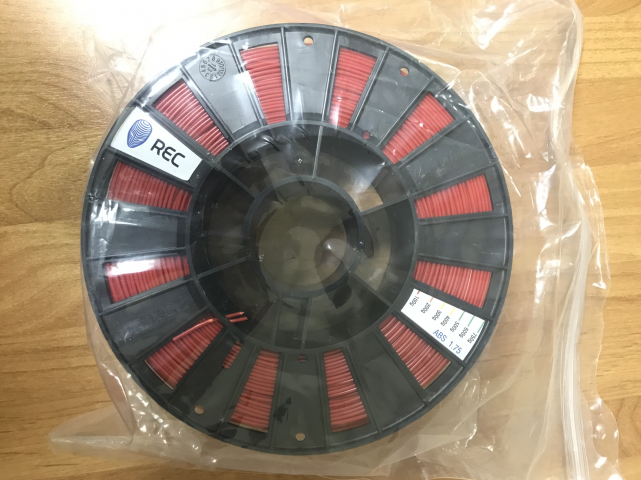 9 катушек ABS пластика REC 1.75мм 750 грамм (4 - Белых, 3 - Зеленых, 1- Красный, 1- Синий)