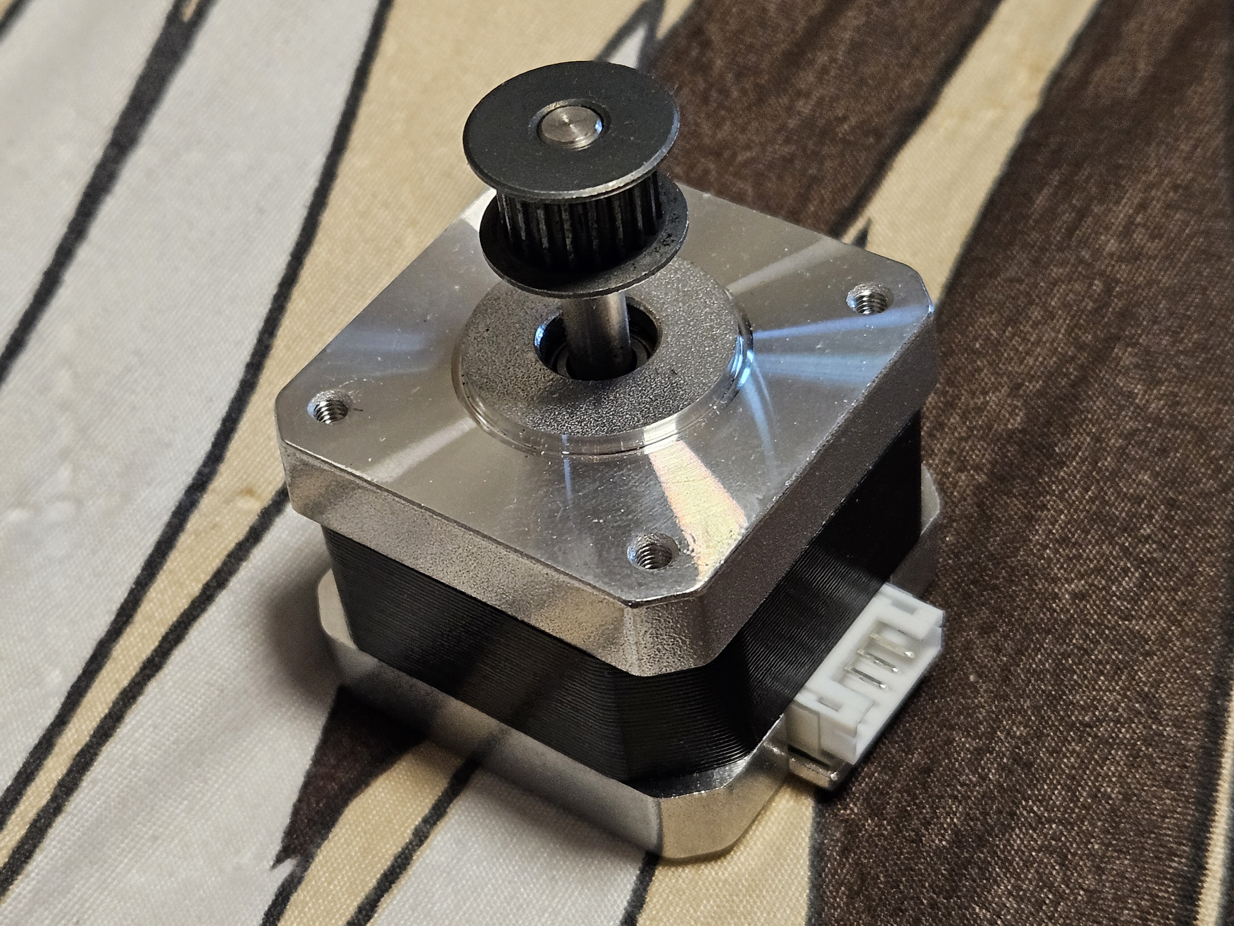 Шаговый мотор Creality nema17 42-34