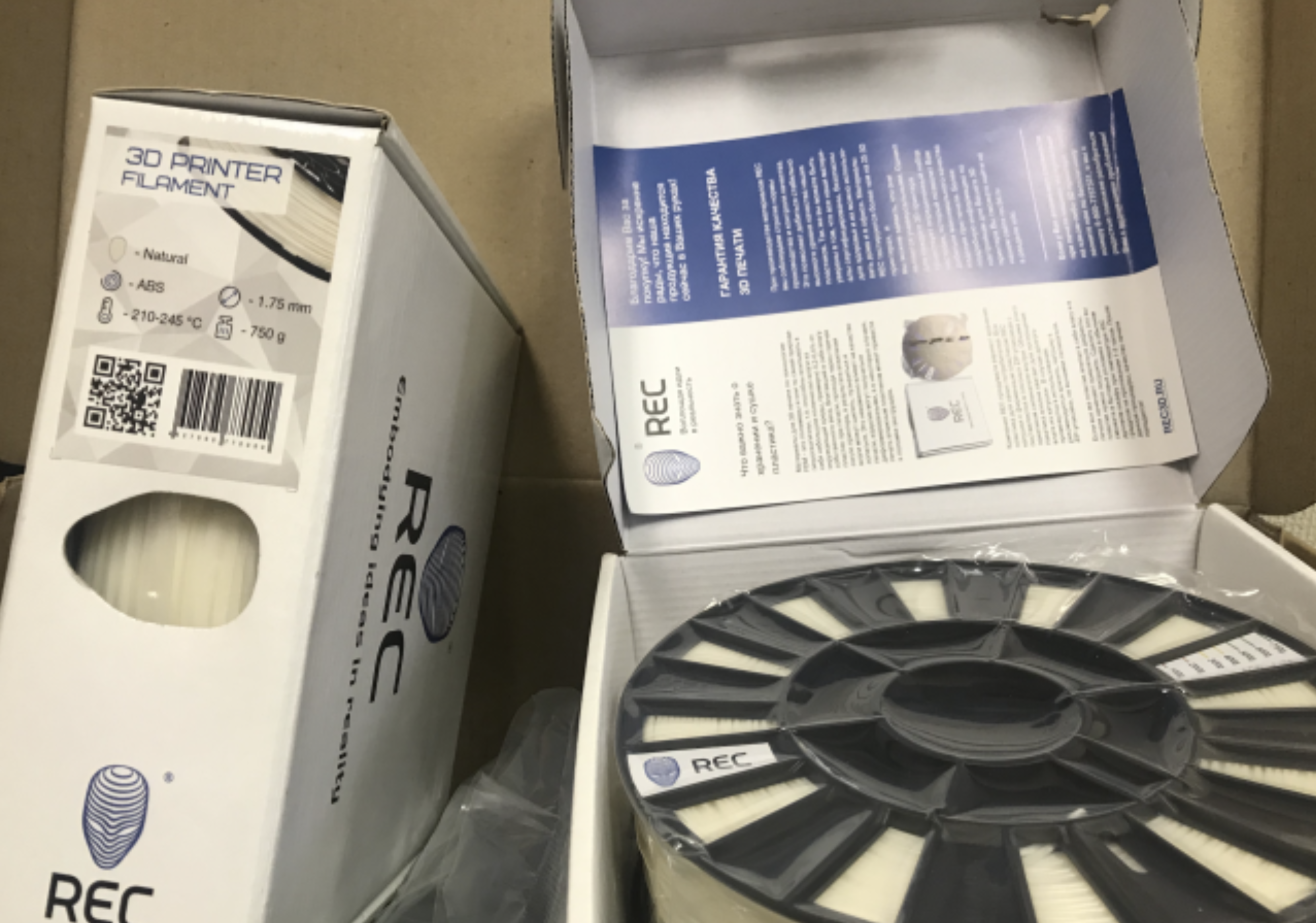 9 катушек ABS пластика REC 1.75мм 750 грамм (4 - Белых, 3 - Зеленых, 1- Красный, 1- Синий)