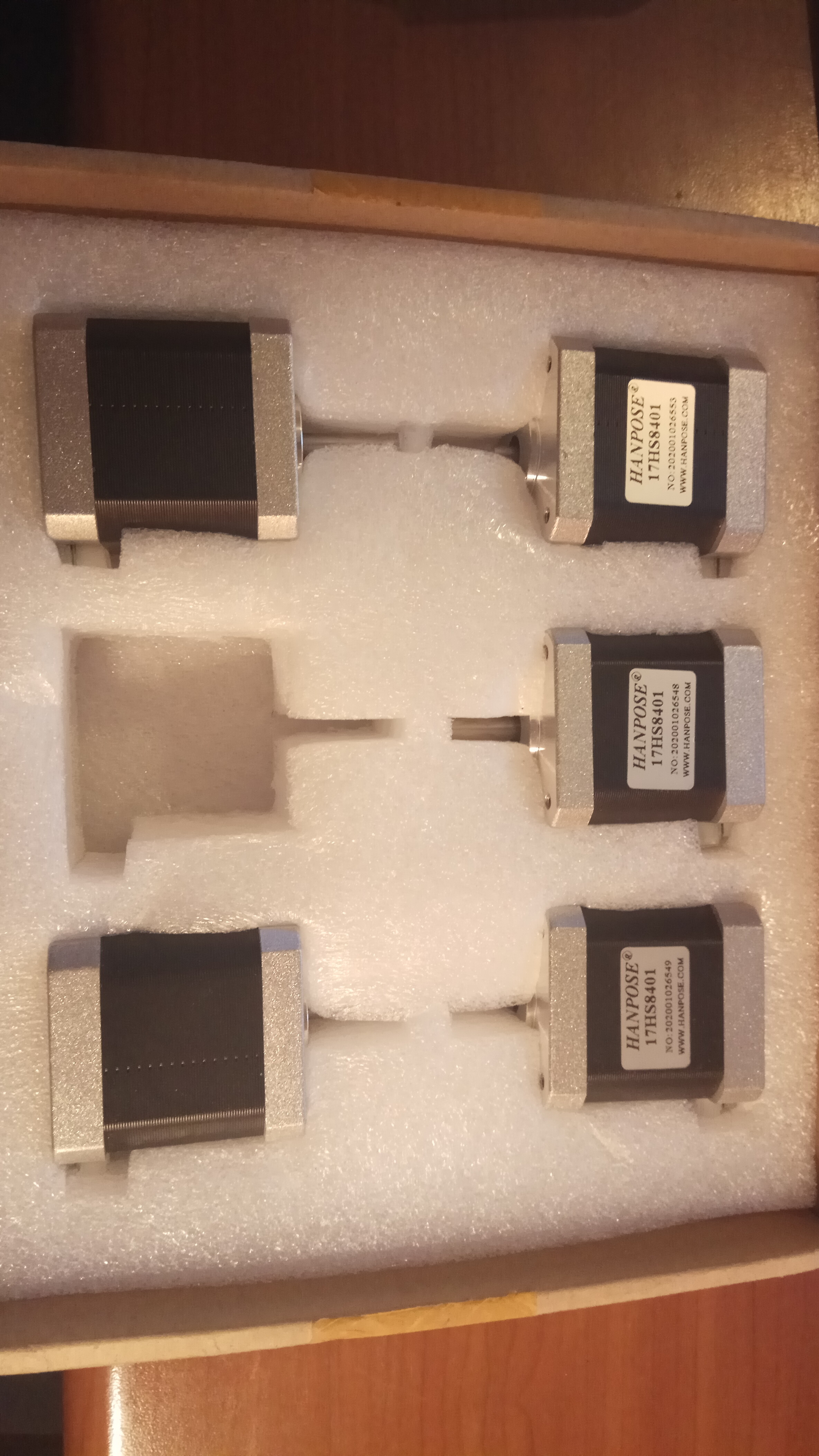 Hanpose 17HS8401 48 мм Nema 17