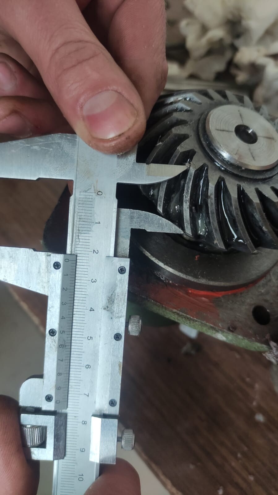 Ищу конструктора в Смоленске. Нужно моделировать шестерню.