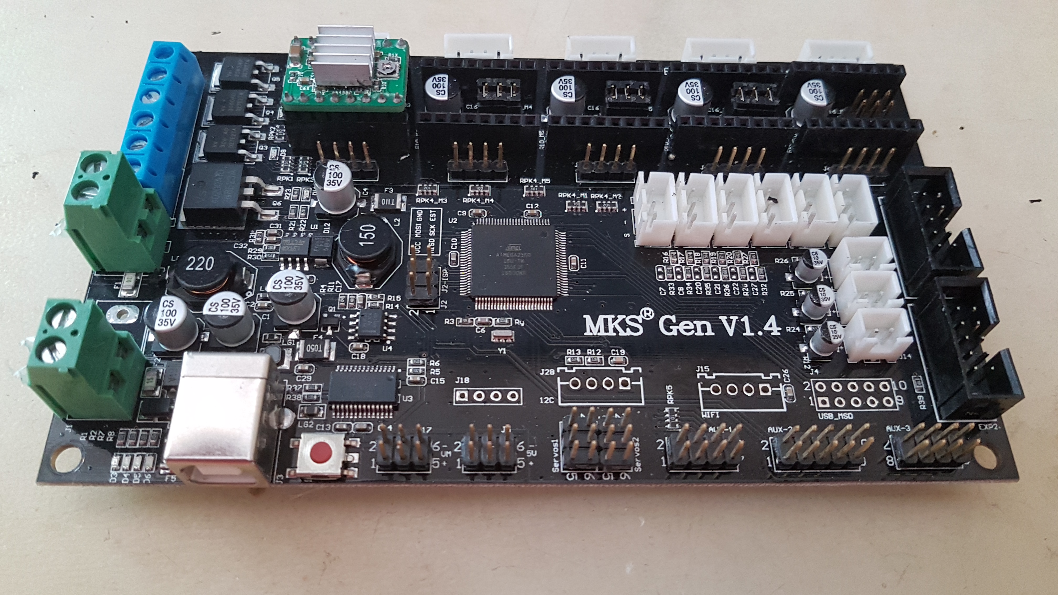 MKS Gen V1.4 + один простой драйвер в подарок