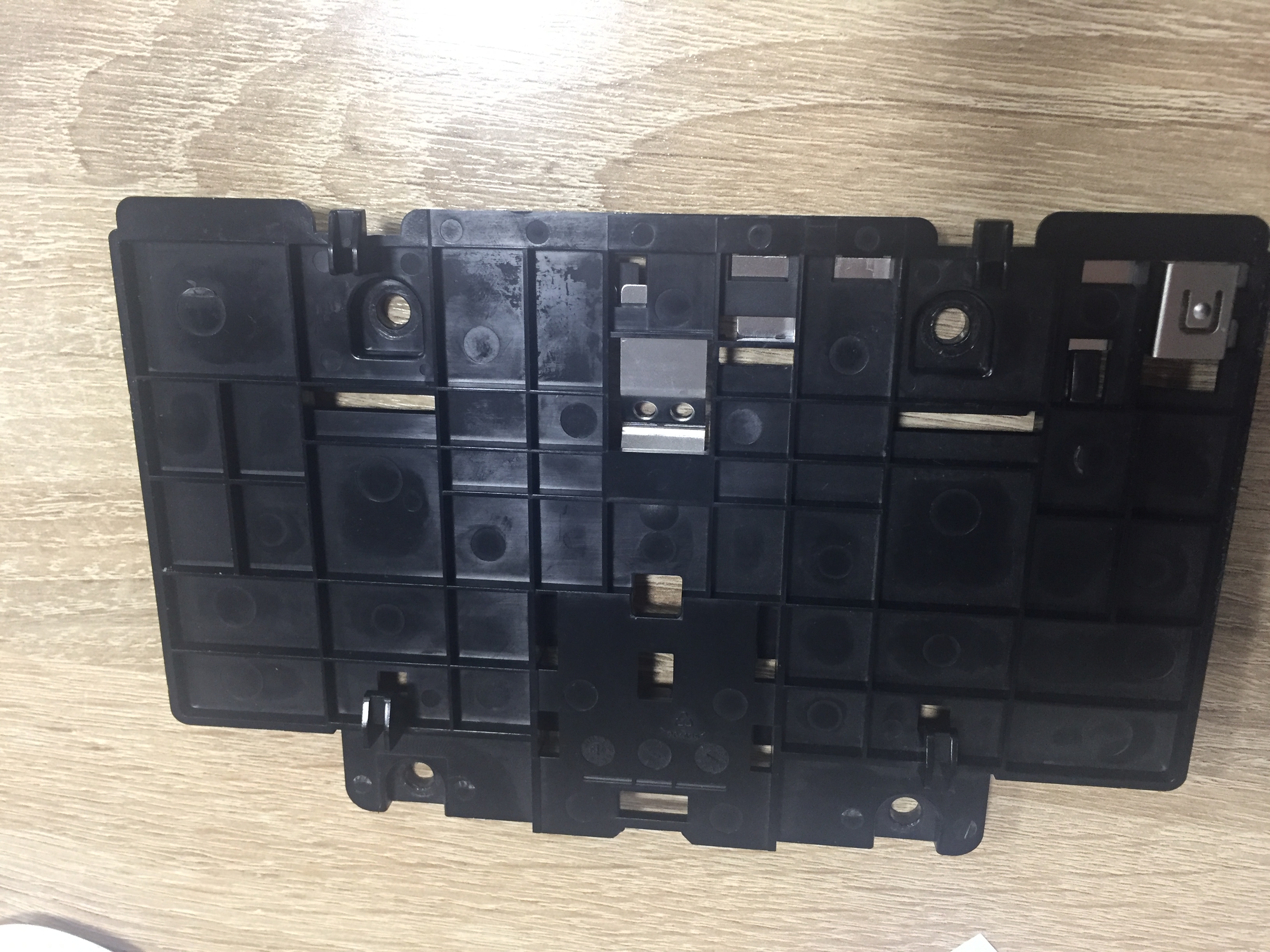 Нужно отлить в силикон пластиковые пластины