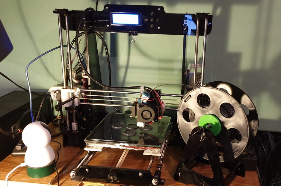 Продам Anet A8