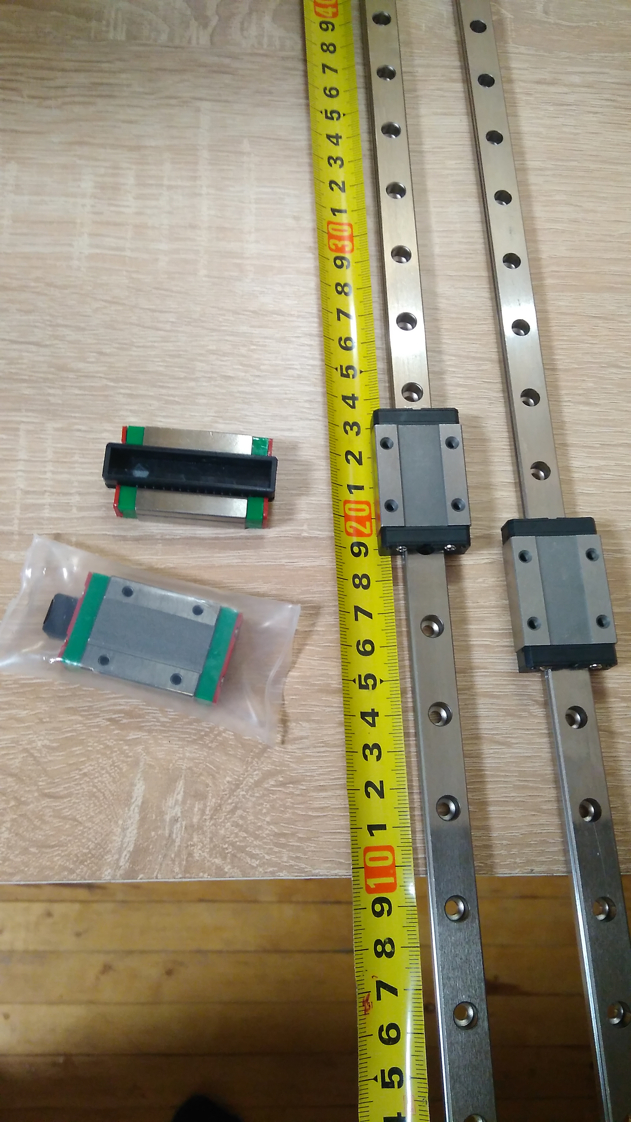 Куплю рельсу MGN12 или две каретки