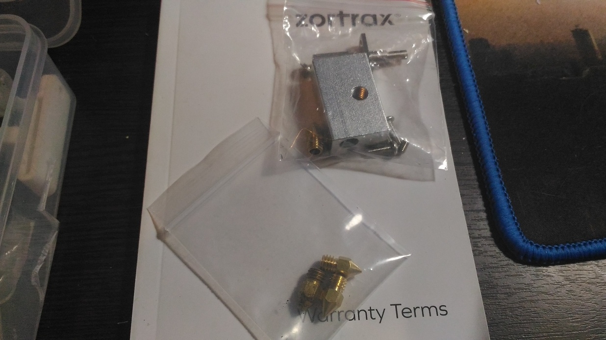 Продам домашний Zortrax M200