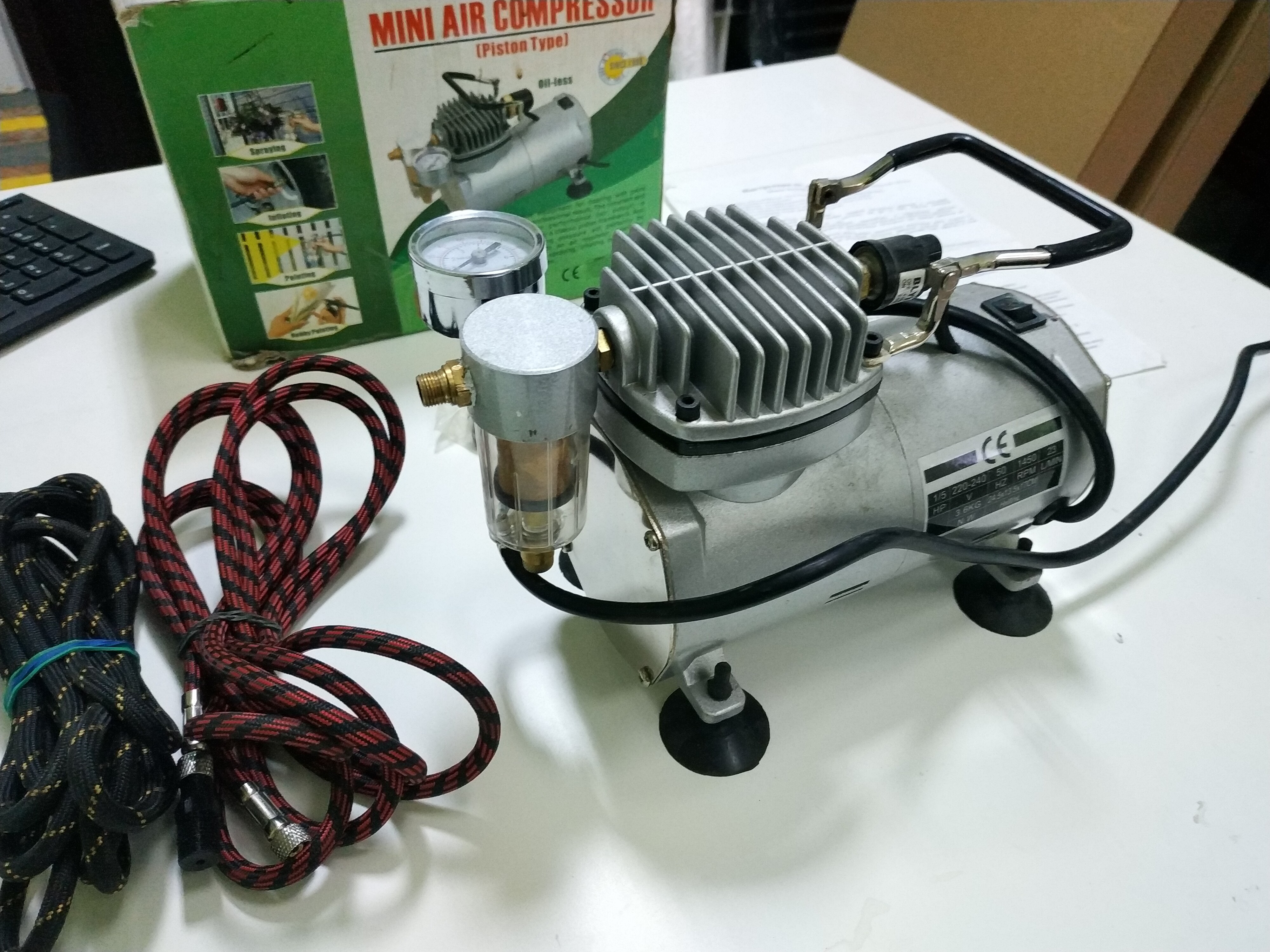 Мини компрессор для аэрографа