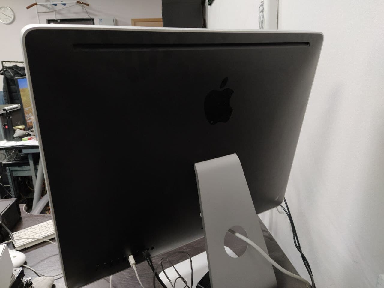 Обменяю iMac 24дюйма, 2009г, на 3D принтер Обменяю iMac 24дюйма, 2009г, на 3D принтер