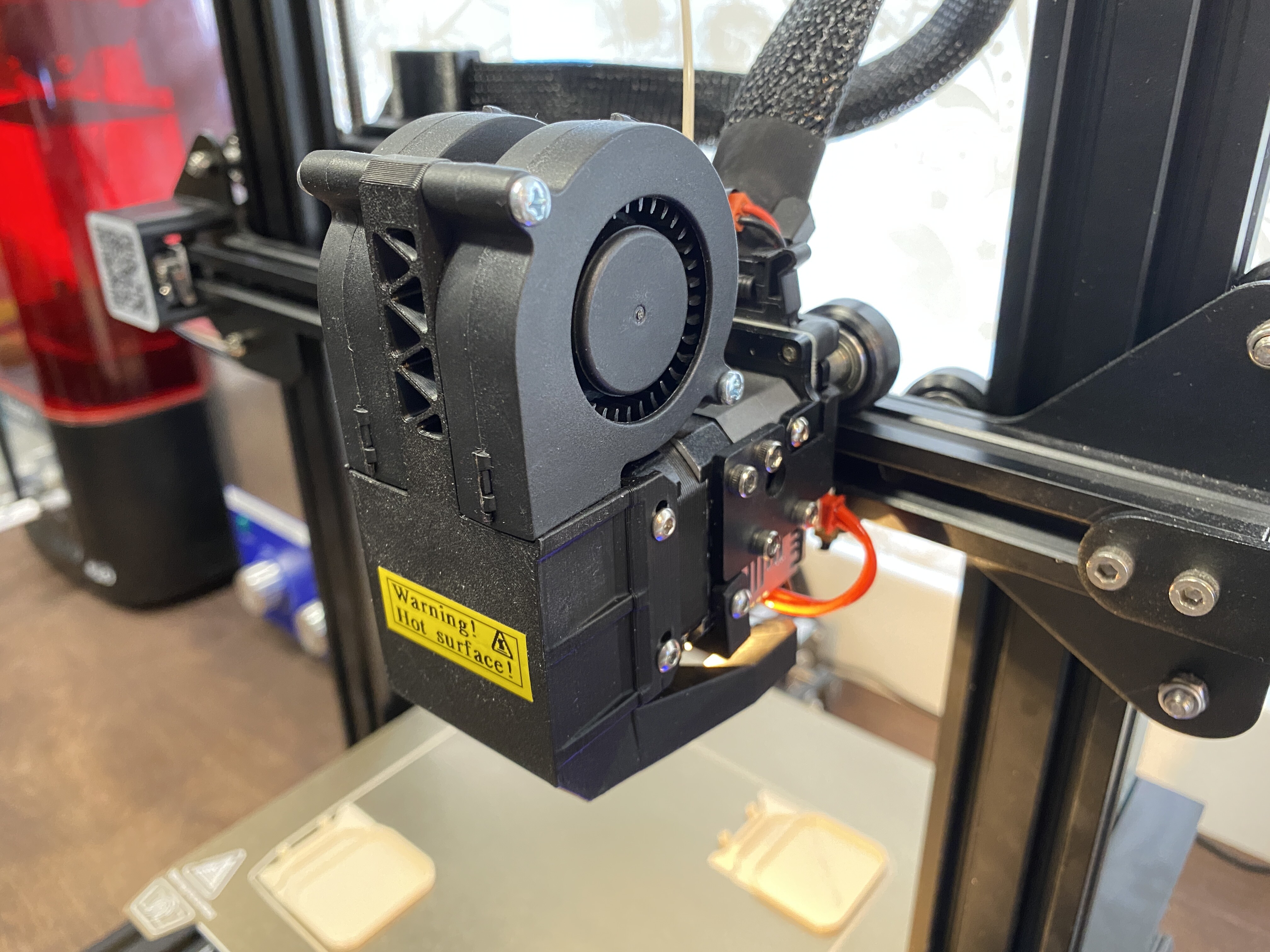 Продам свой Ender 3 Pro с Клиппером, Спрайт Экструдером и прочим. Готов к печати композитами.