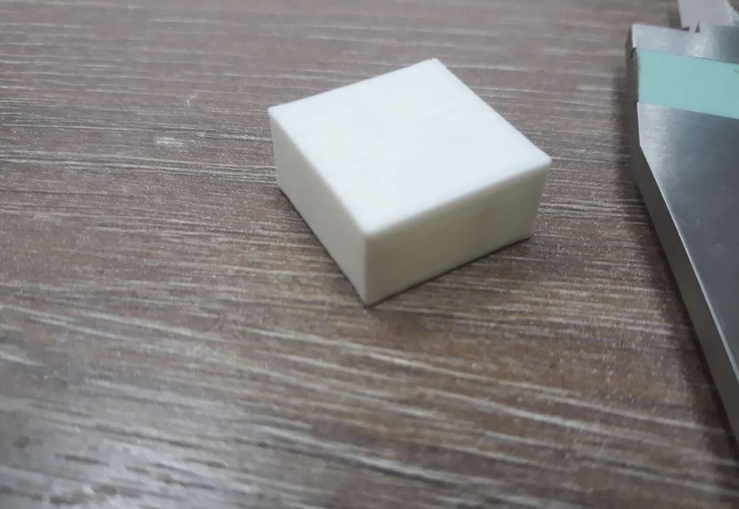 Продам 3D принтер Makerbot Replicator Z18