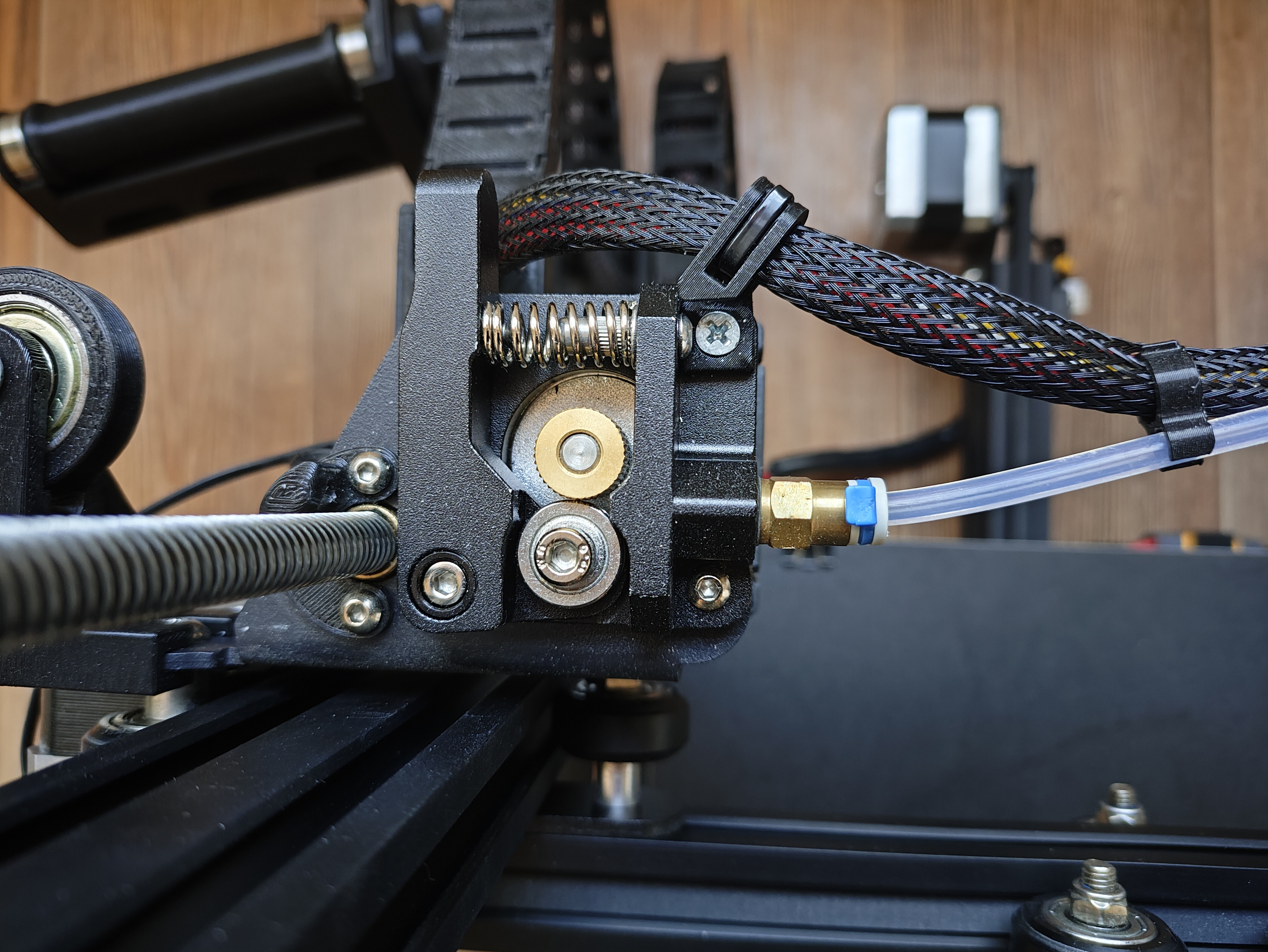 Продам 3D принтер Creality Ender-3 Продам 3D принтер Creality Ender-3