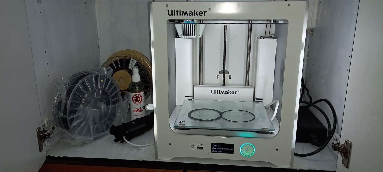 СРОЧНО ПРОДАЮ 3D ПРИНТЕР Ultimaker 3 (б/у)