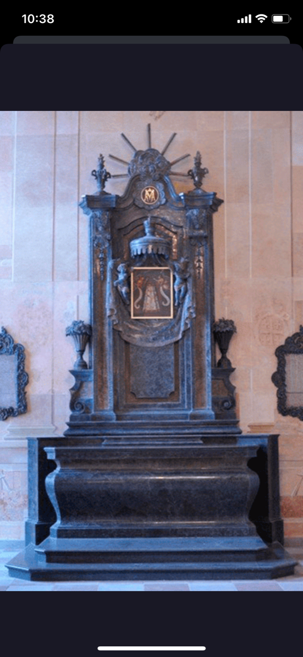 Нужно моделировать приблизительно объект по фото, основные размеры указаны на эскизе