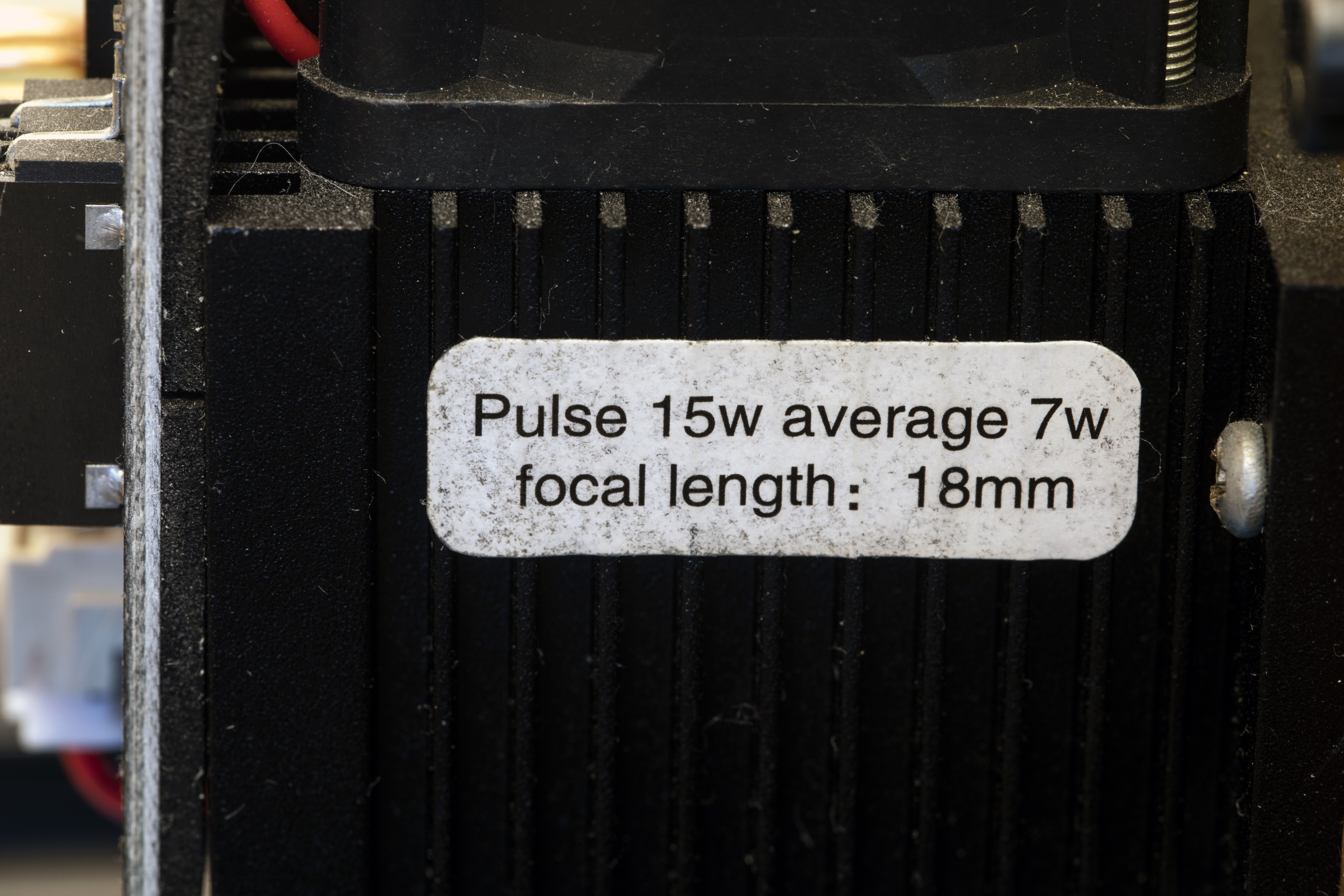 Продам лазерный гравер. Мощность лазера 7W (450 nm) пиковая 15W