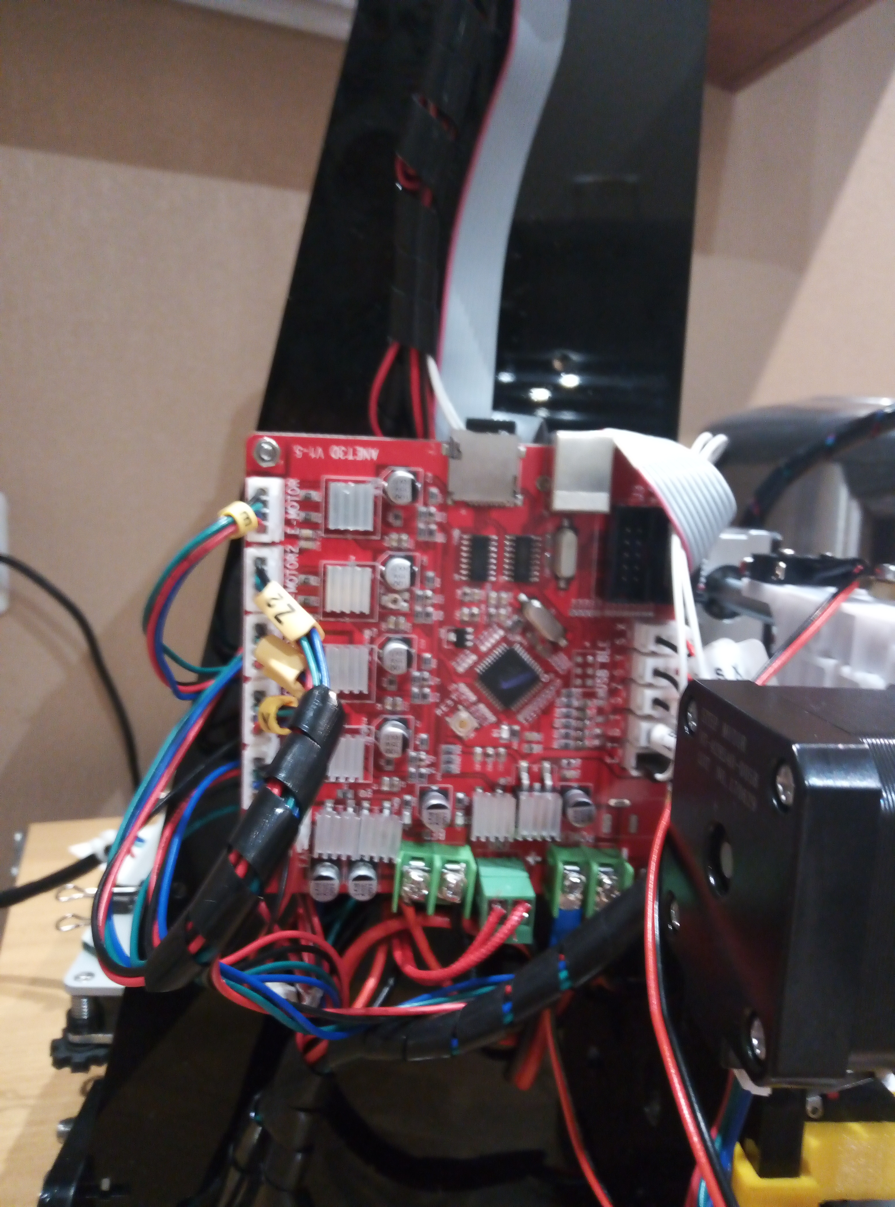 Продам Anet a8