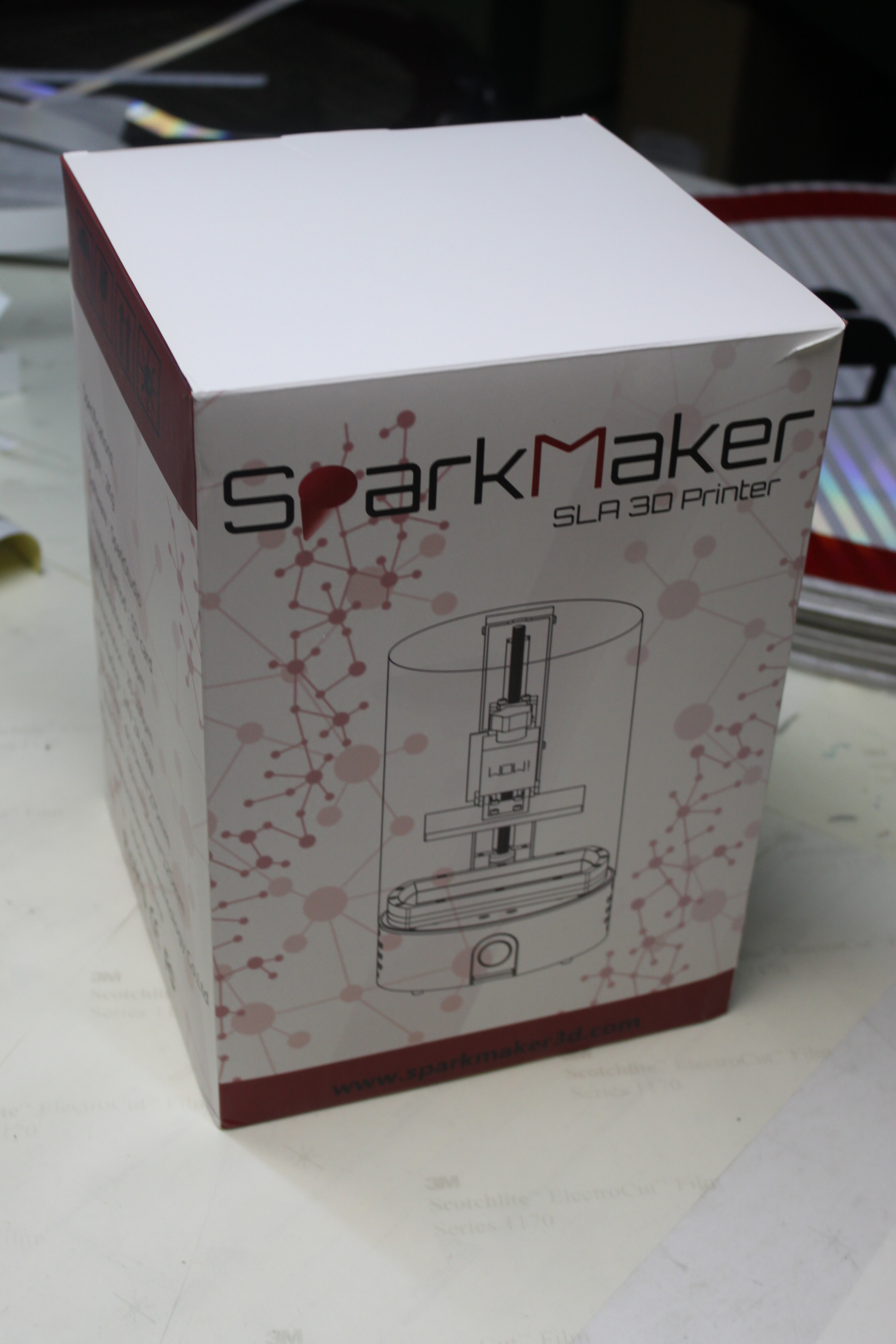 Продаю фотополимерный LCD 3d принтер SparkMaker FHD.