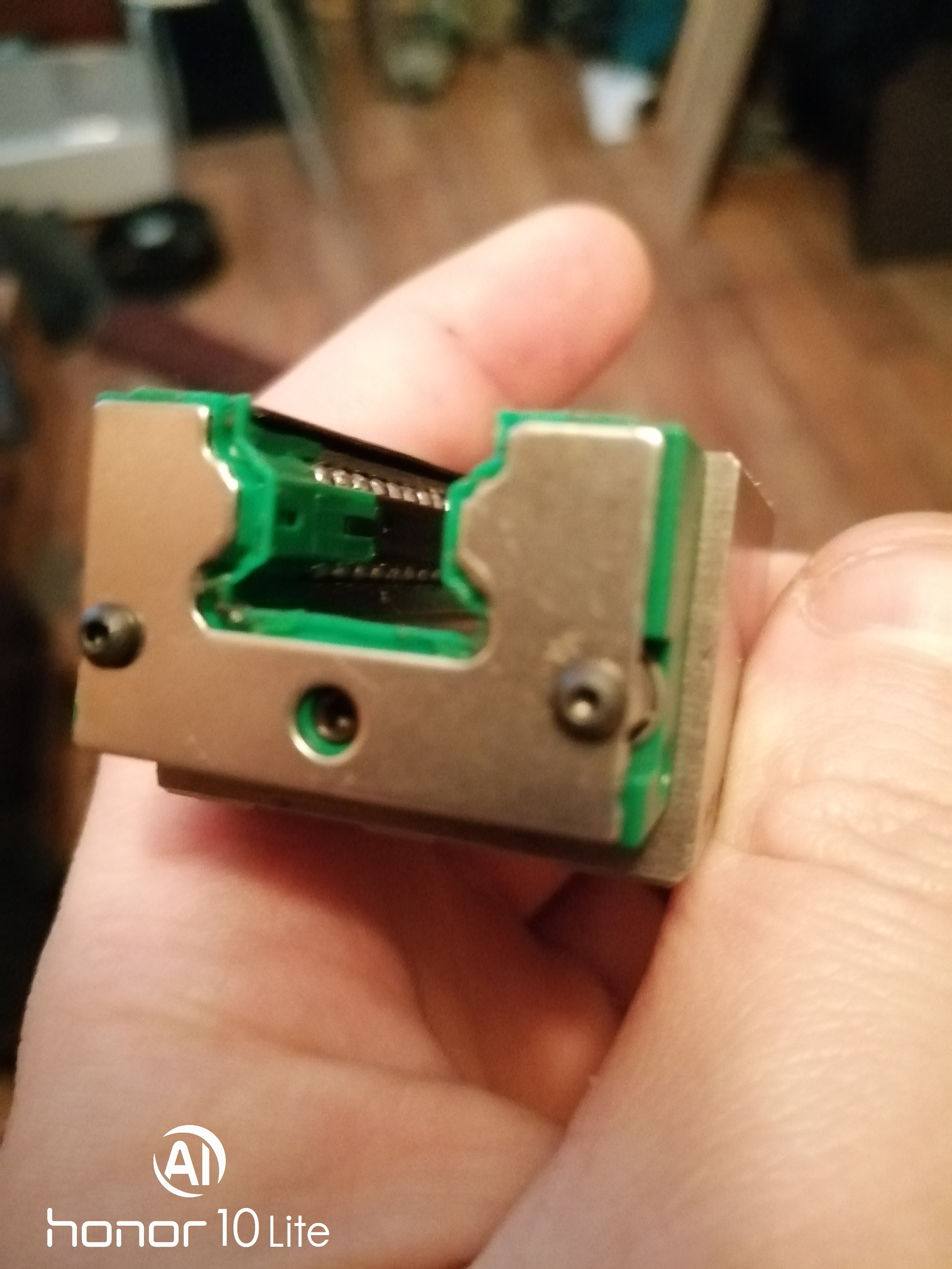 Продаю 15 рельсы и каретки