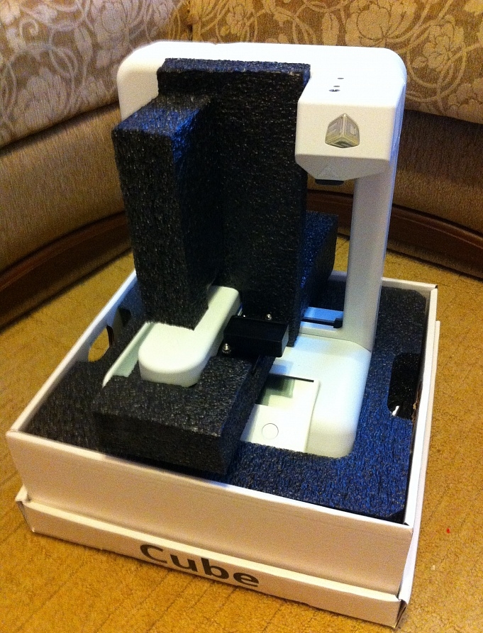 Подам принтер Cube 2