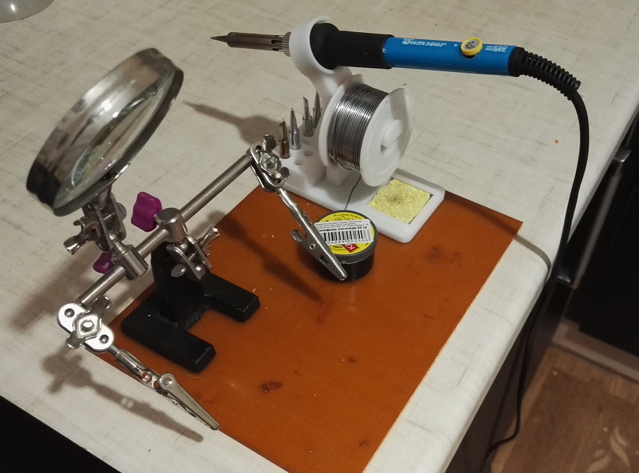 Havya tutucusu, uçları, lehim makaraları (Plastik Aparattır!!!)