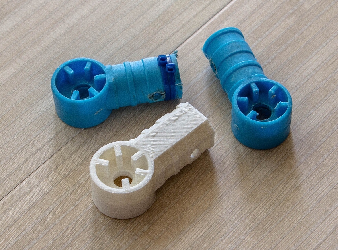 Çocuk üç tekerlekli bisikleti için parça (Plastik Aparattır!!!)