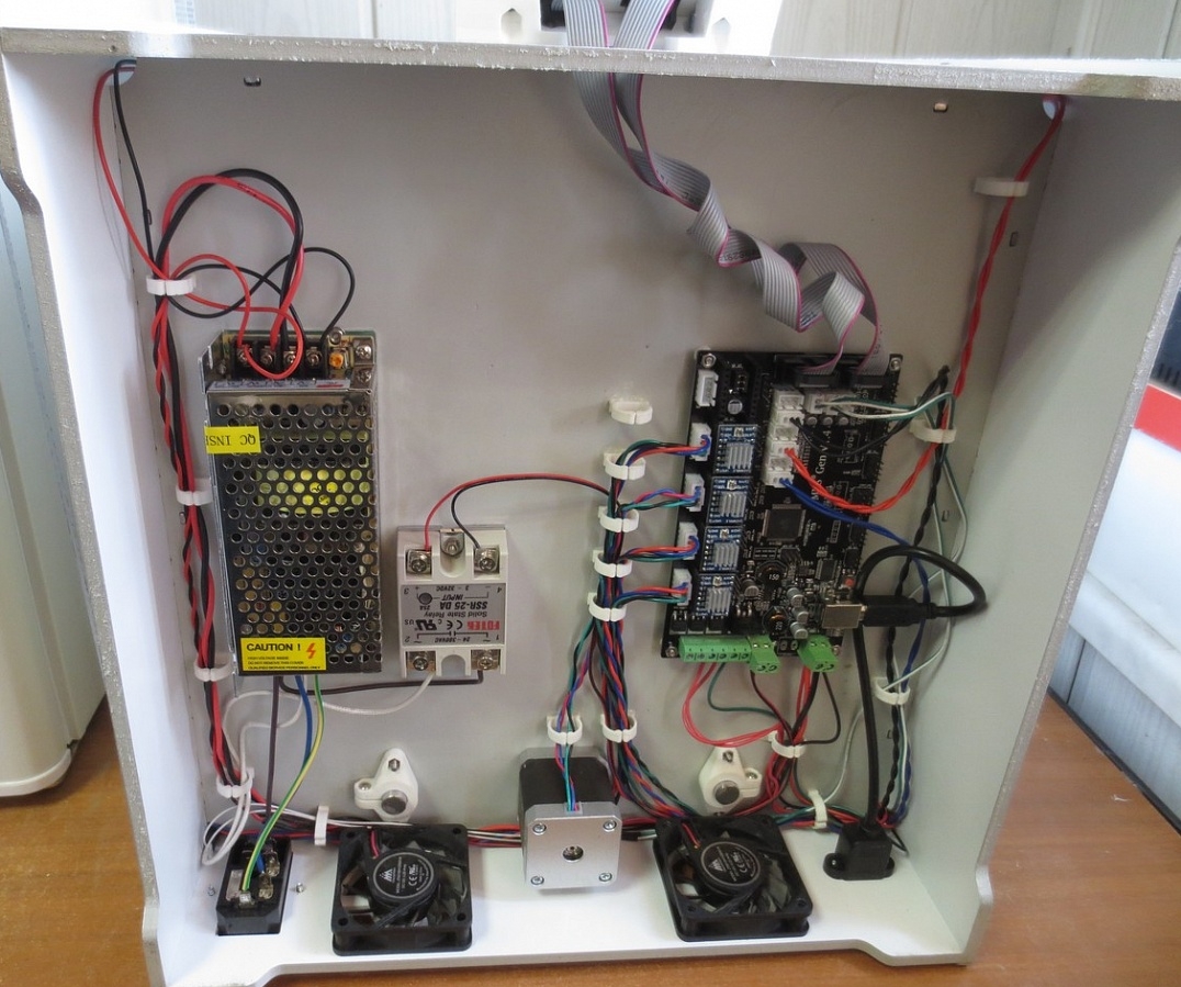 3D принтер на рельсах FastMaker