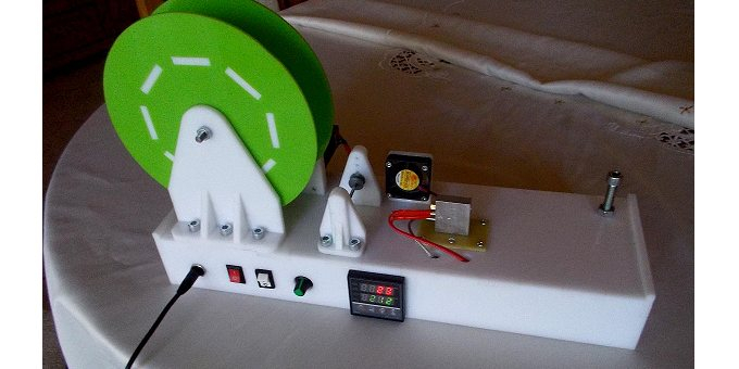 Станок для домашнего изготовления филамента 