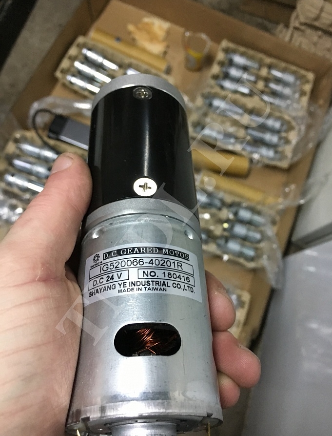 Продажа шаговых двигателей IG520066-40201R серии