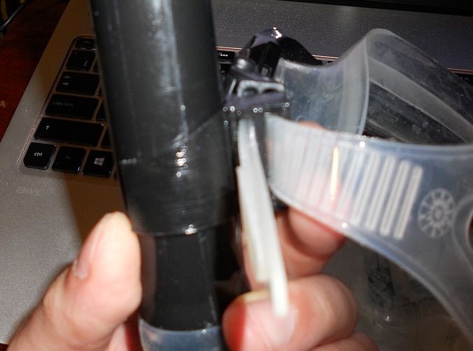 Şnorkel tutucu (yüzme maskesi) (Plastik Aparattır!!!)