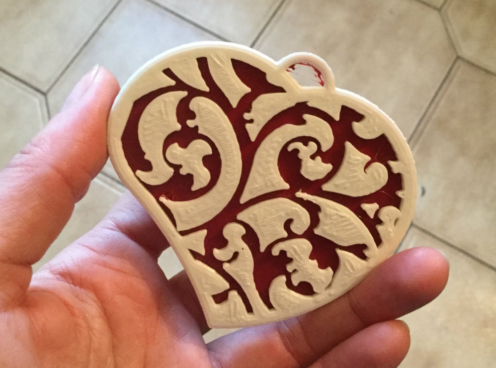 Kalp kırmızı (Plastik Aparattır!!!)