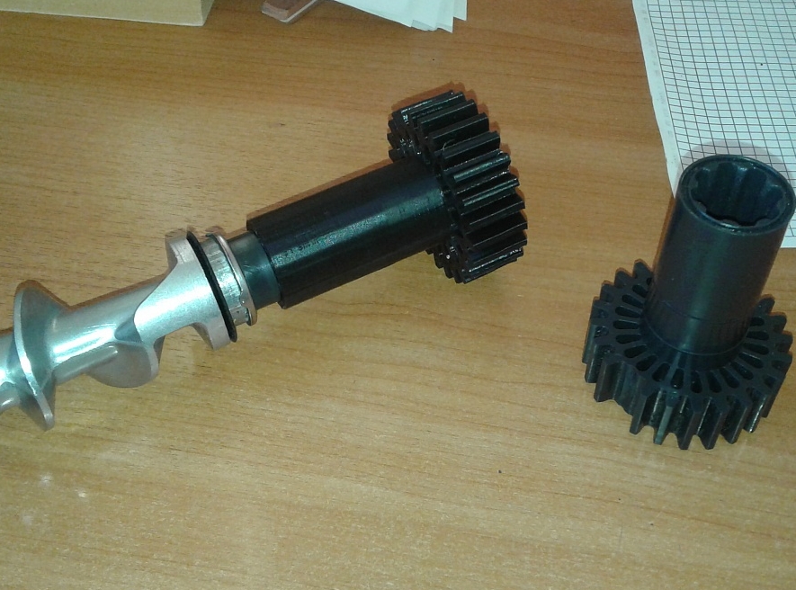 Kıyma makinesi dişlisi BRAUN POWER PLUS (Plastik Aparattır!!!)