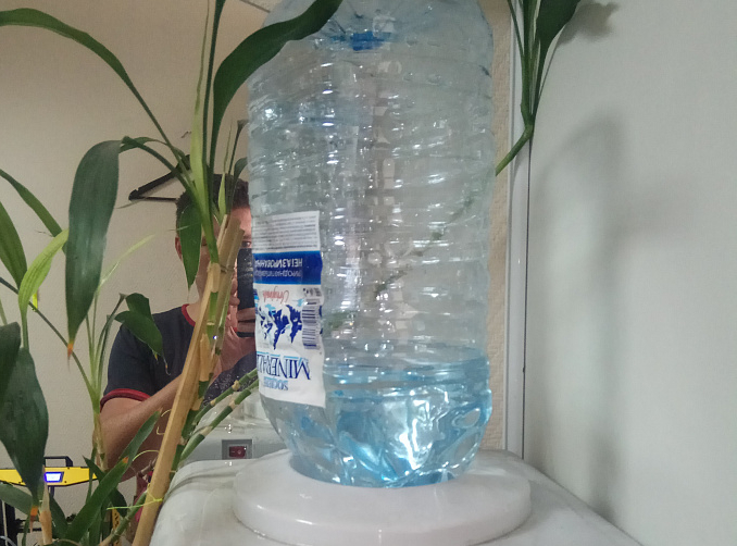 Soğutucu için 5 litrelik şişe adaptörü (Plastik Aparattır!!!)