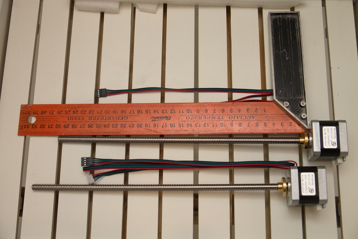 Шаговики со встроенным ходовым винтом