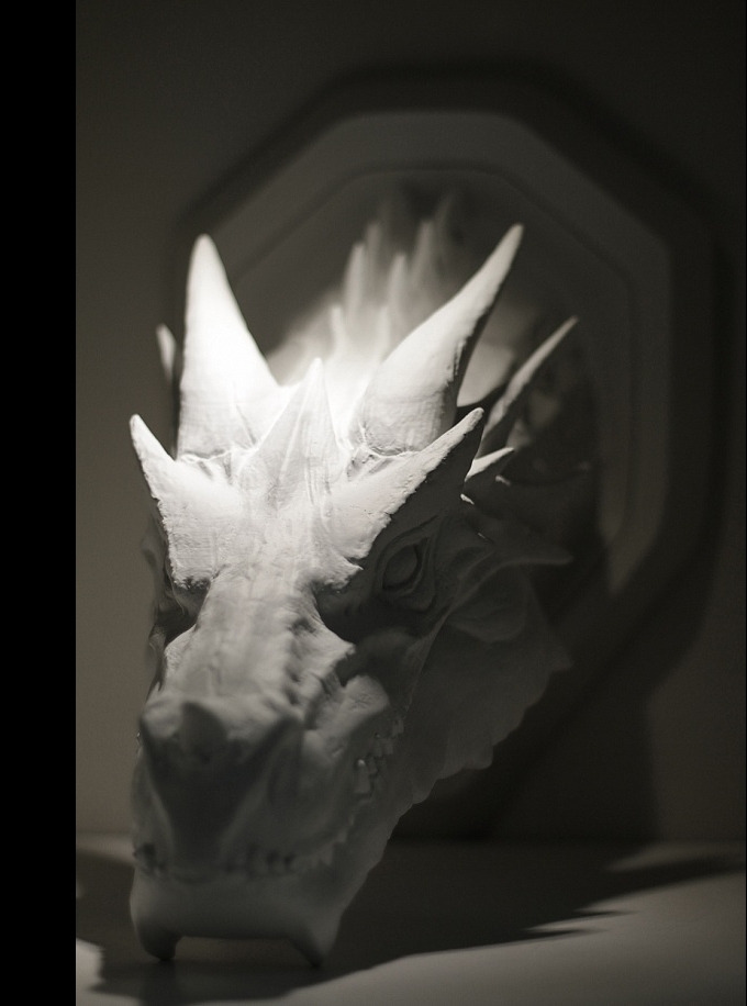 Продаю полуметровую голову дракона 