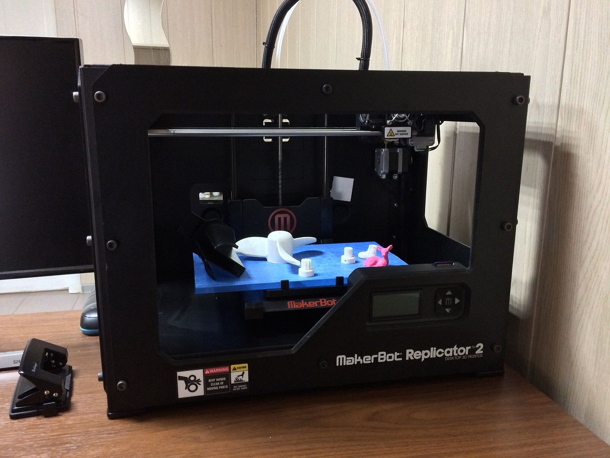 MakerBot Replicator 2 MakerBot Replicator 2