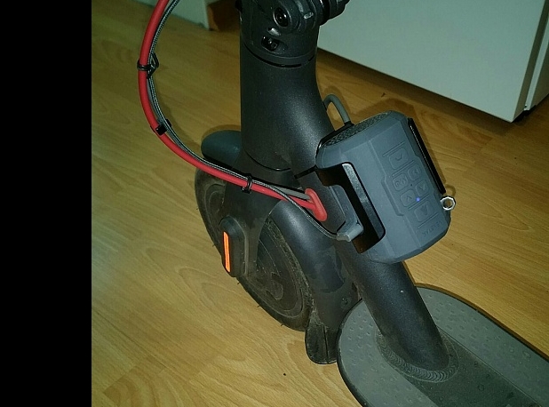 Venstar S404 hoparlörü Xiaomi Mija M365'e takmak için contalar (Plastik Aparattır!!!)