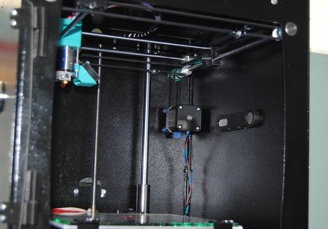 3D Принтер. Клон Ultimaker стальной корпус.