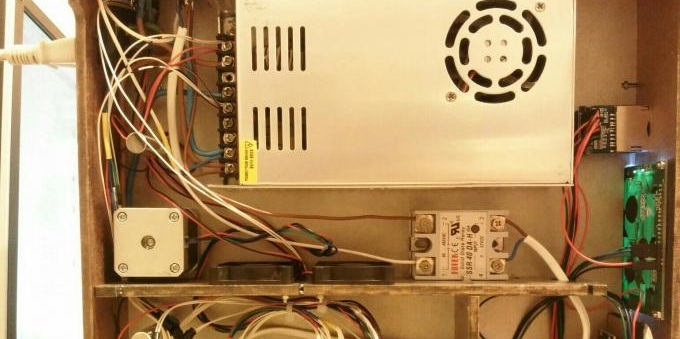 3d принтер zav на рельсах, готов к печати.