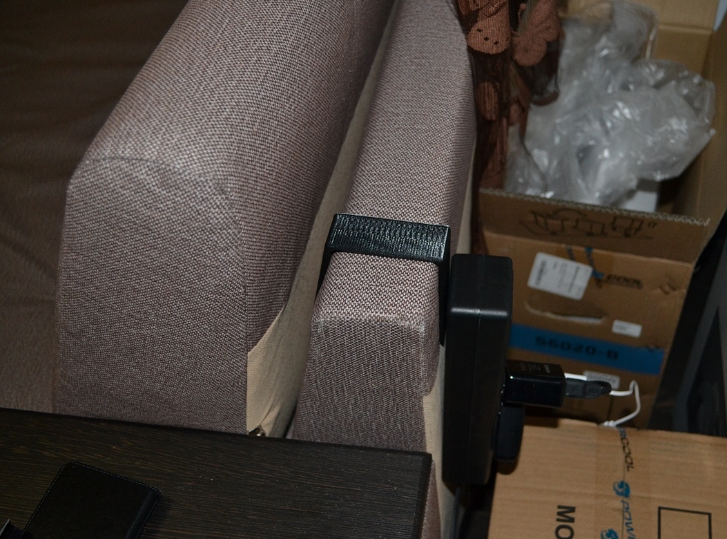 Kanepeye aşırı gerilim koruyucu monte etme (Plastik Aparattır!!!)