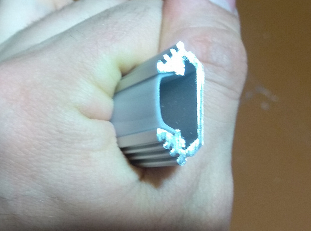 LED şerit profili için köşe (Plastik Aparattır!!!)