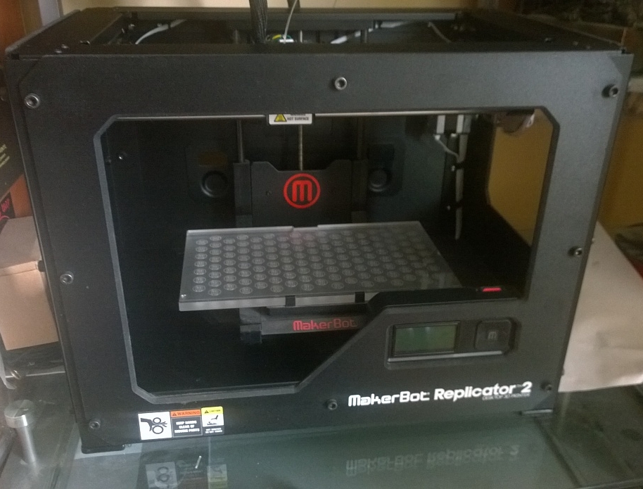 Продажа 3-д принтера Makerbot Replicator 2 2013  года