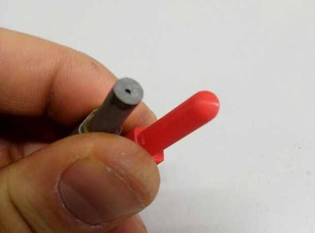 Toyota ED Depo Kapağı Tutacağı (Plastik Aparattır!!!)