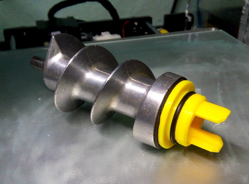 “Elektrikli kıyma makinesi için burgu tahriki BOSCH mum4756eu/05” (Plastik Aparattır!!!)