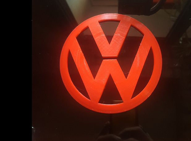 Volkswagen LT radyatör ızgarası amblemi ara parça olmadan (Plastik Aparattır!!!)