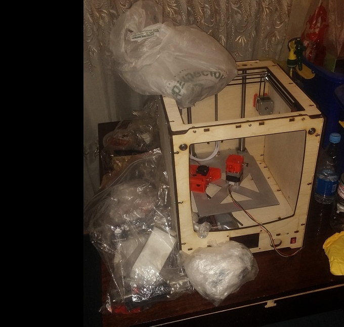 Сборка принтера Ultimaker (табуретка) Сборка принтера Ultimaker (табуретка)